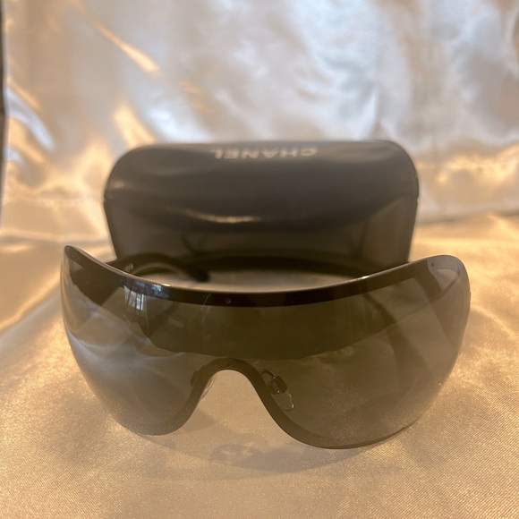 Authentic Chanel Sunburst 4148B Black Silver Crystal Vintage Sunglasses - Picture 6 of 7